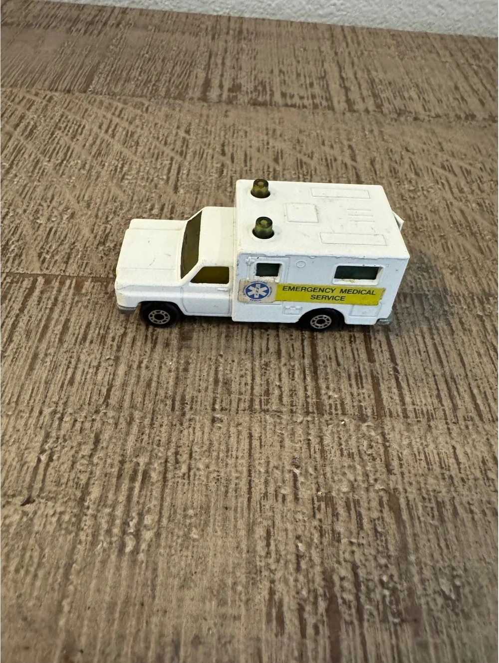 Vintage Matchbox Superfast No 41 Chevrolet Ambulance Lesney England EMS